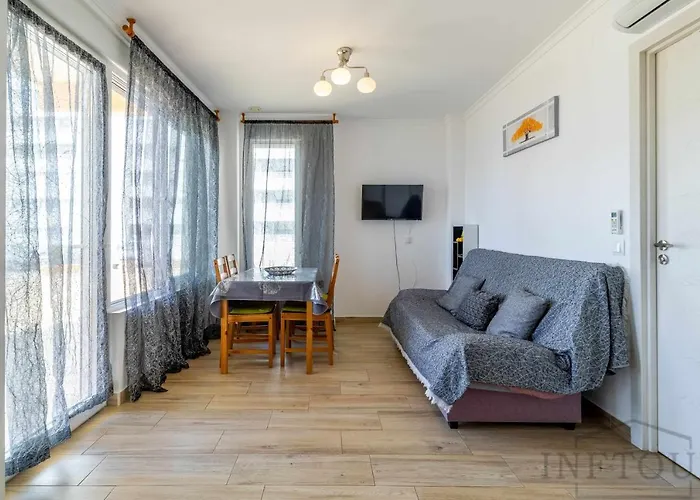Inftour President 2 Apartamento